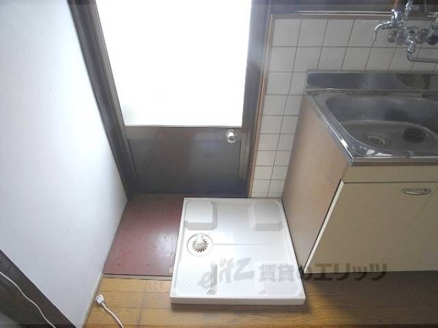 室内の洗濯機置場