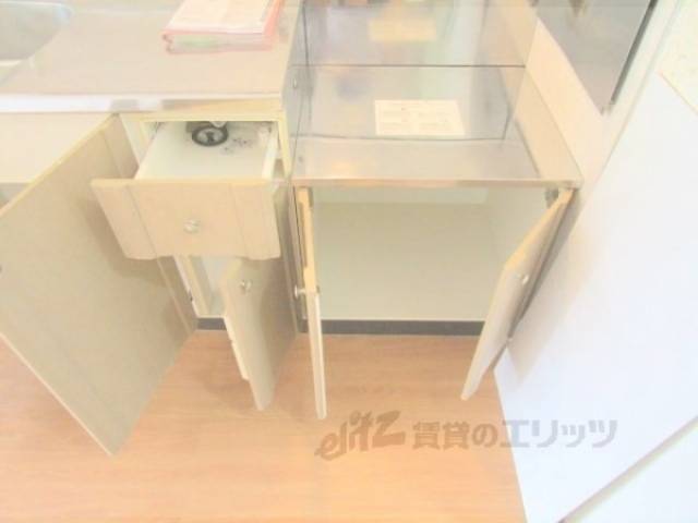 キッチン　下部収納