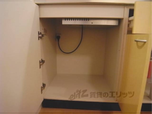 キッチン　収納