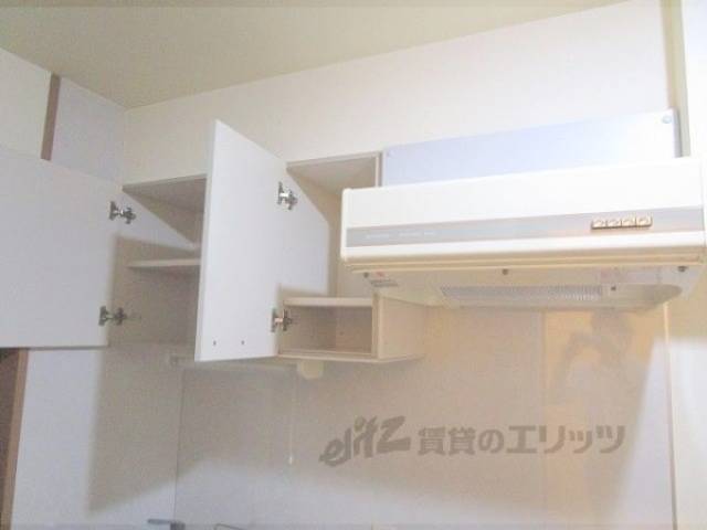 キッチン　キッチン上部収納