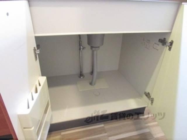 キッチン　下部収納