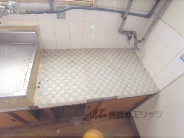 キッチン　コンロ置き場