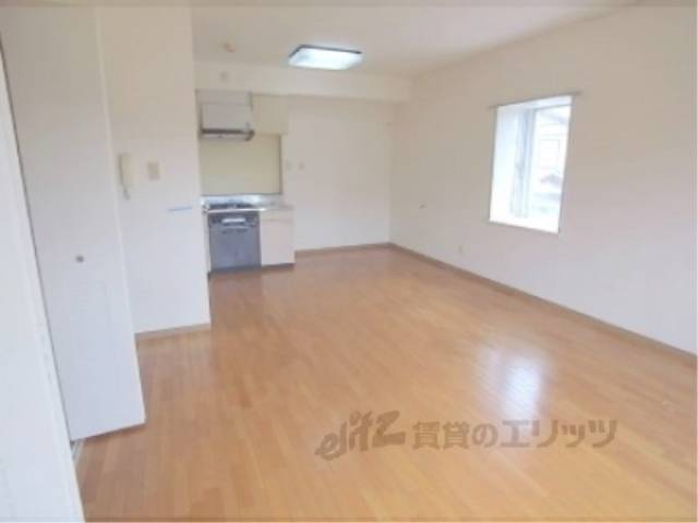 リビング　16帖と大変広々しています