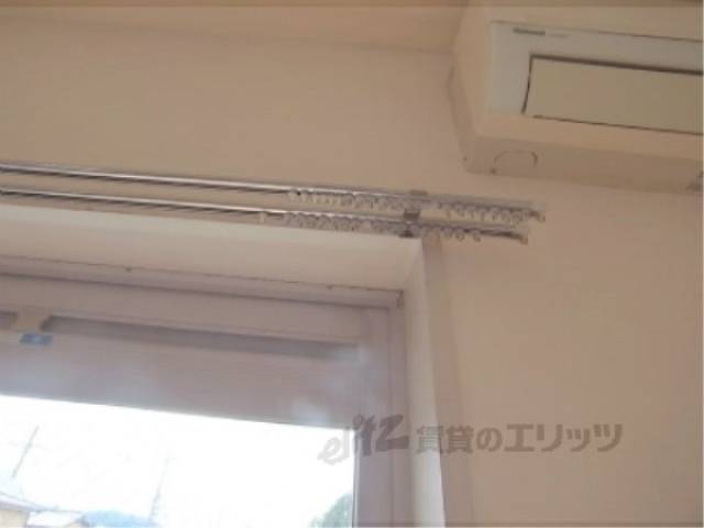 カーテンレール　二重になっています