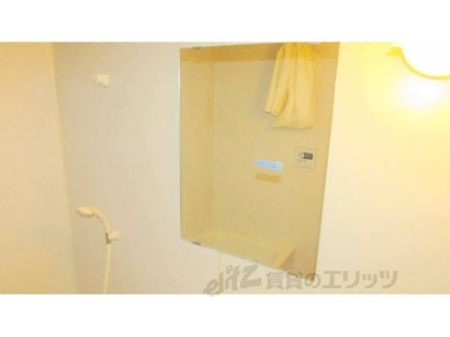 ユニットバス　鏡