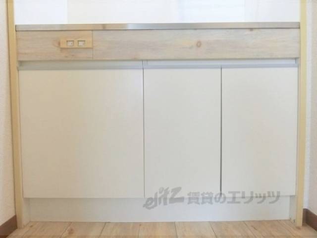 キッチン　下部収納