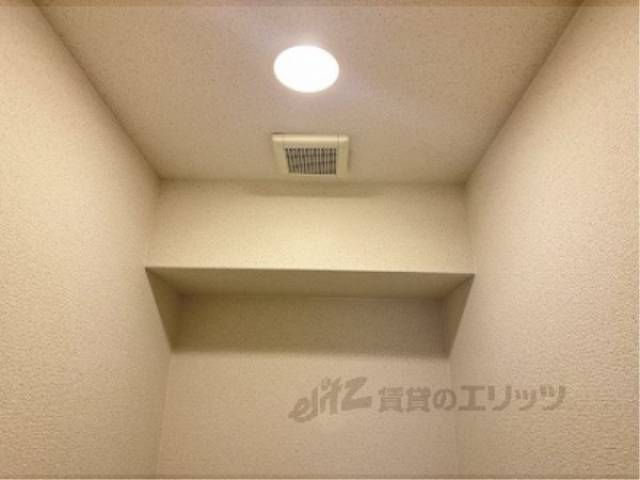 トイレ　収納