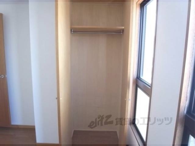 収納　洋室2収納