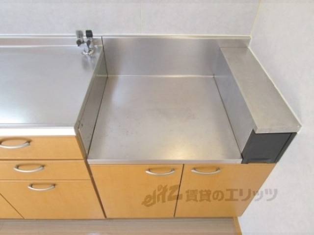 キッチン　コンロ置き場