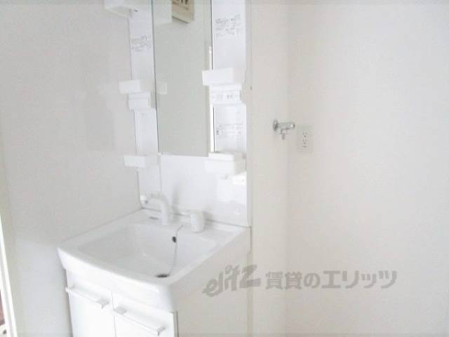 洗面所　独立洗面台