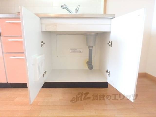 キッチン　下段収納