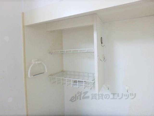 キッチン　上部収納