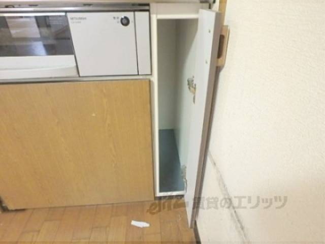 キッチン　下部収納