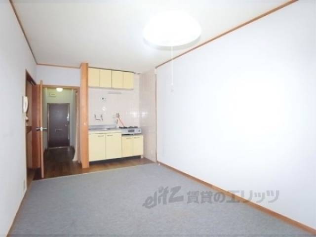 居室 きれいなお部屋ですよ。