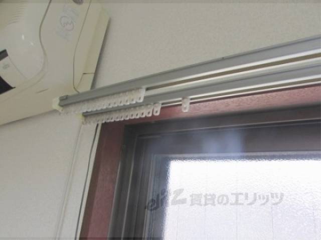 カーテンレール