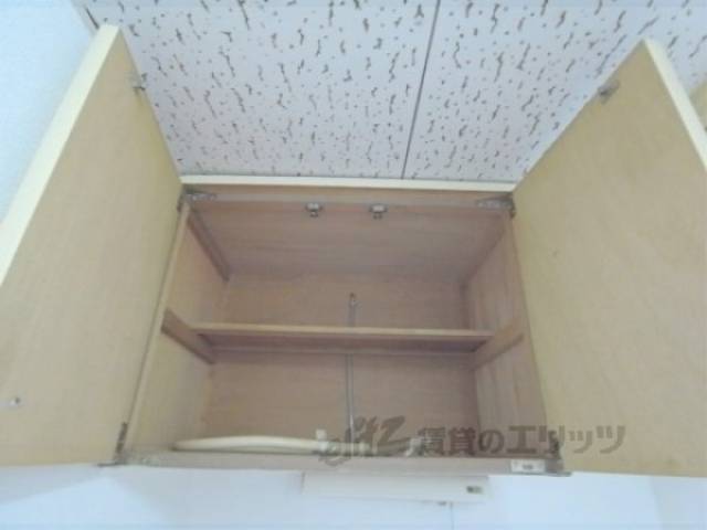 キッチン　キッチン上部収納