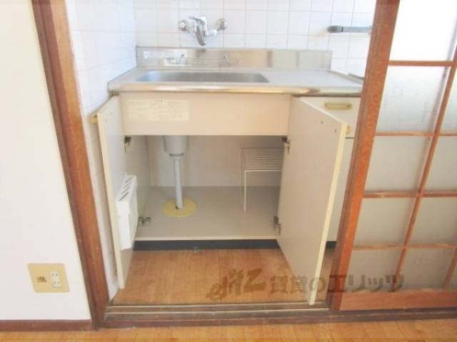 キッチン　キッチン下部収納