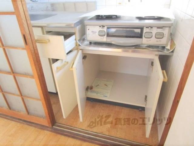 キッチン　キッチン下部収納