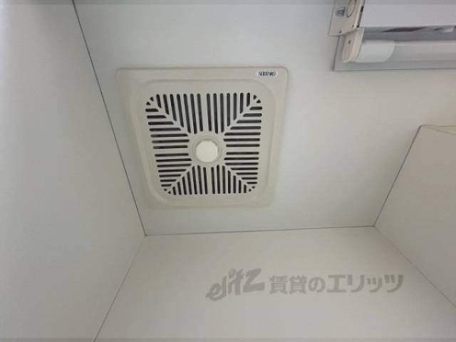 キッチン　換気扇