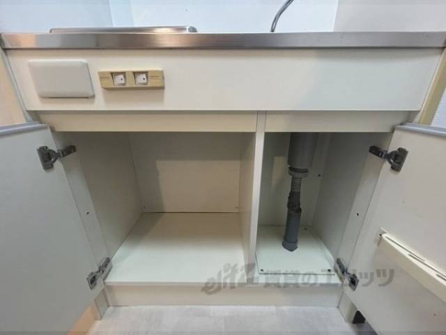 キッチン　下部収納