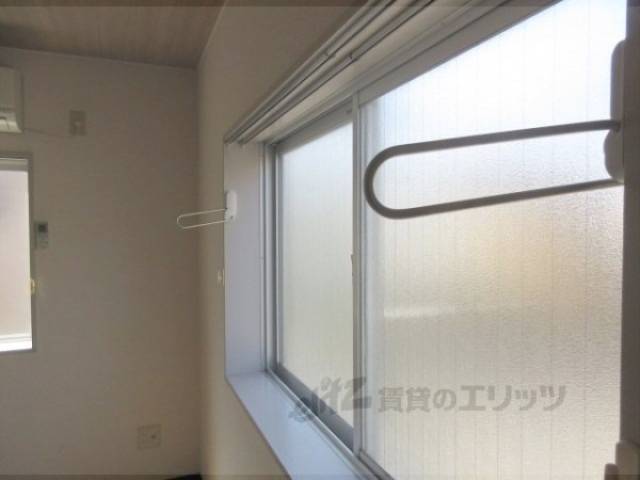 物干し金物　北側窓