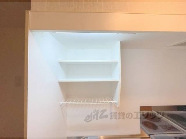 キッチン　上部収納