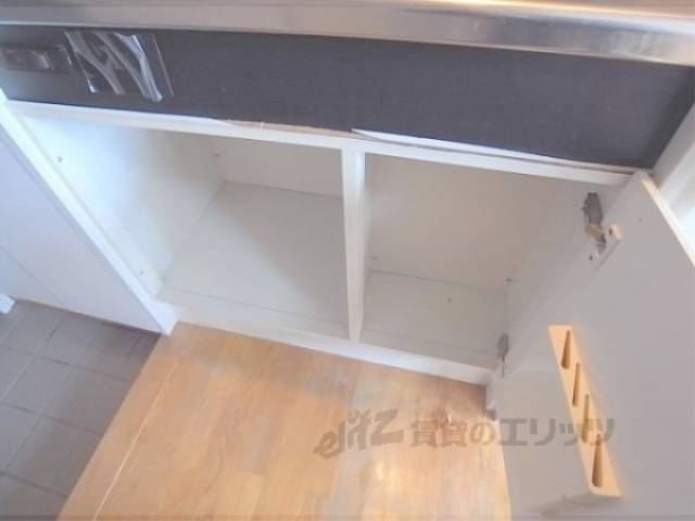 キッチン　下部収納