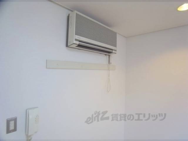 エアコン　重厚感あるエアコン。