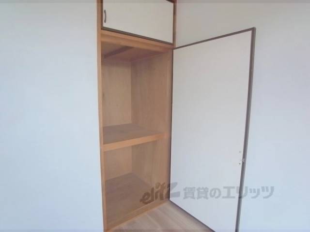 収納　押入れタイプです