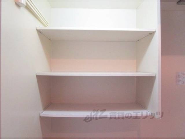 キッチン　上収納