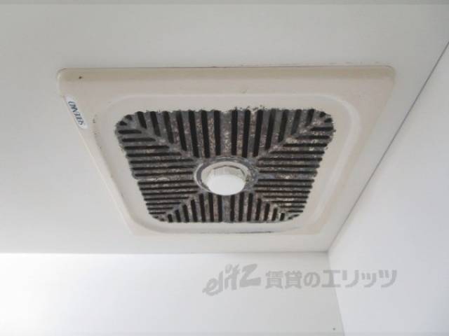 キッチン　換気扇