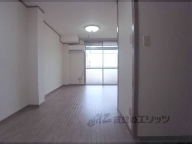 洋室　綺麗な室内です。