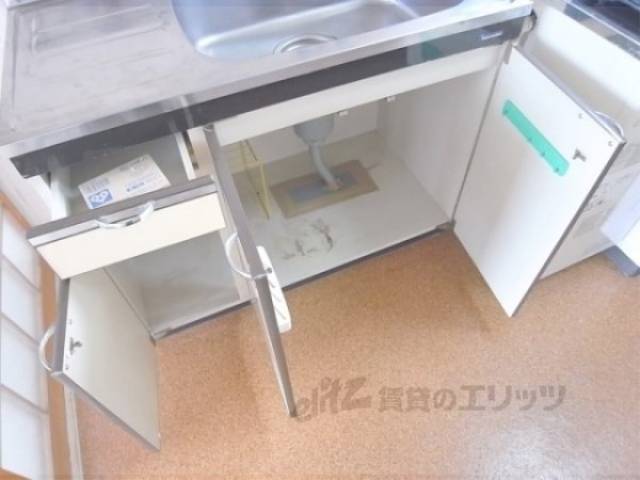 キッチン　下部収納
