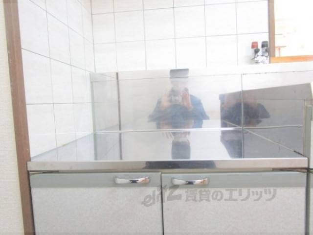 キッチン　コンロ置き場