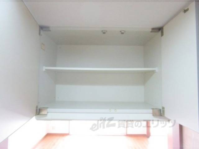 キッチン　キッチン上部収納