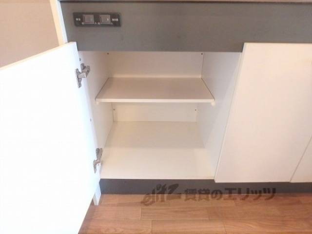 キッチン　下部収納
