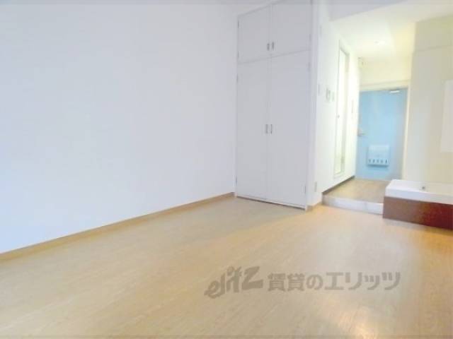 居室　きれいなお部屋です。