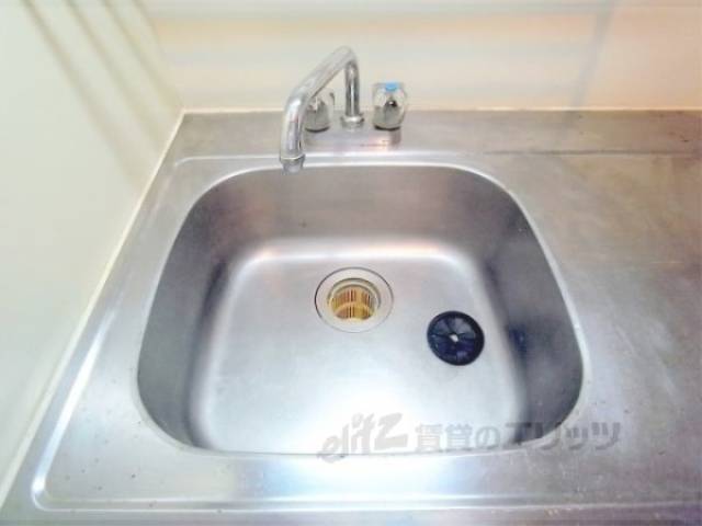 キッチン　シンク　水まわりは清潔感が大切です。