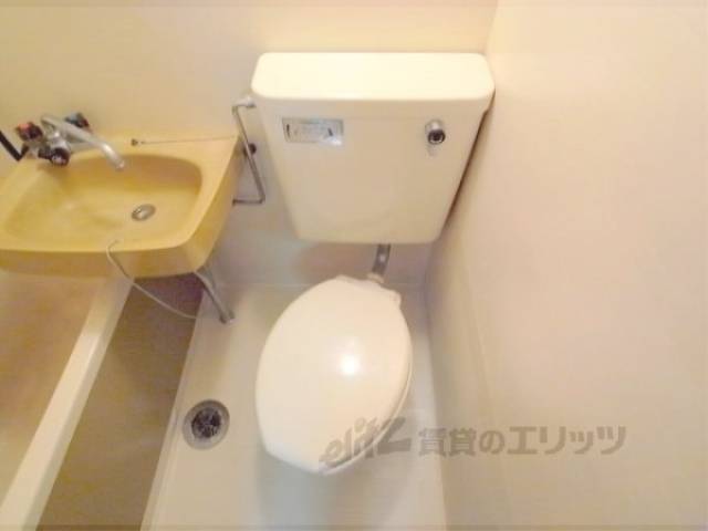 トイレ　シンプルなトイレです。