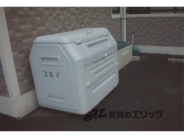 ダストボックス