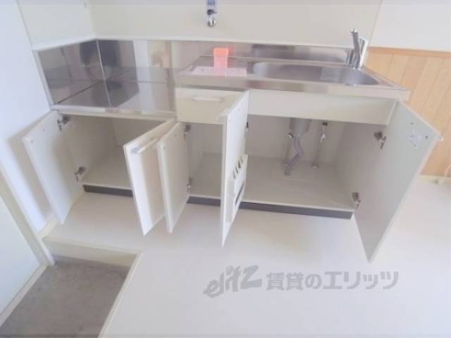 キッチン　キッチン下部収納