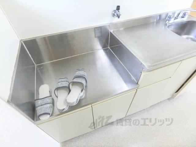 キッチン　コンロ置き場