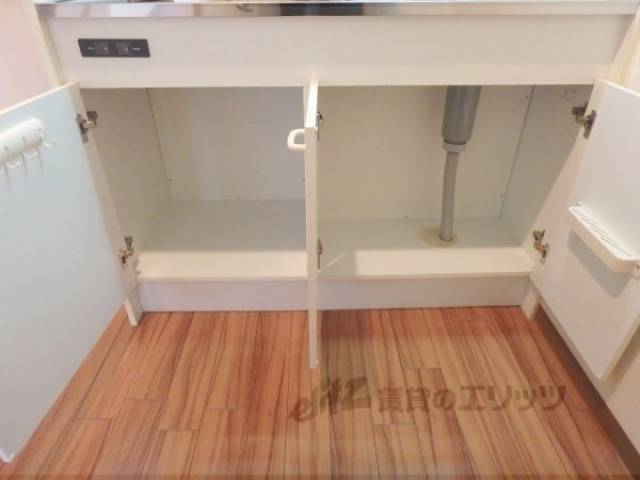 キッチン　収納