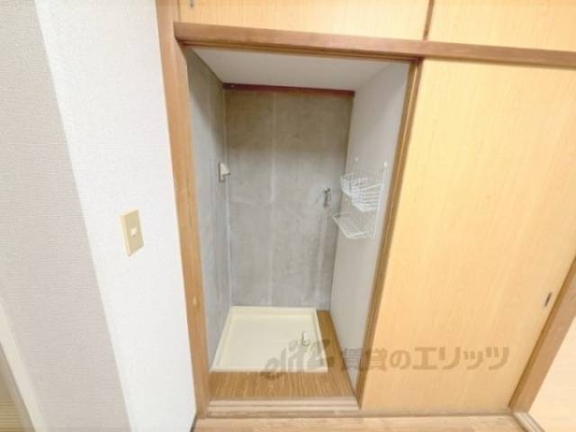 洗濯機置場　押し入れ内