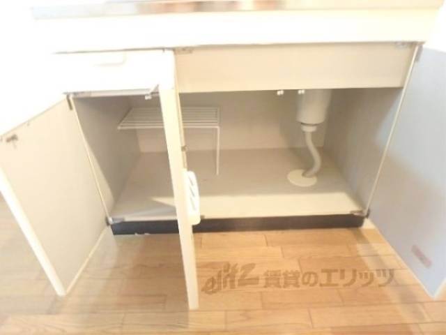 キッチン　上部収納