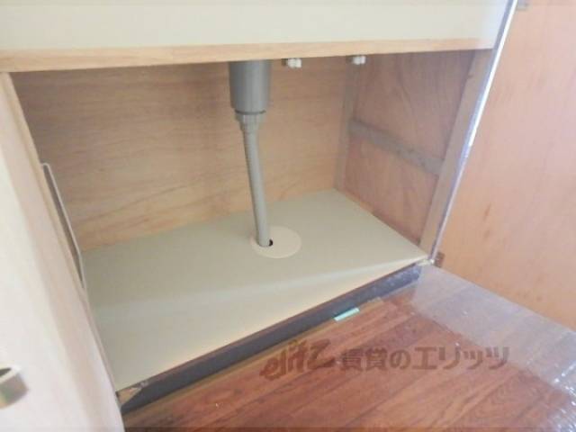 キッチン　下部収納
