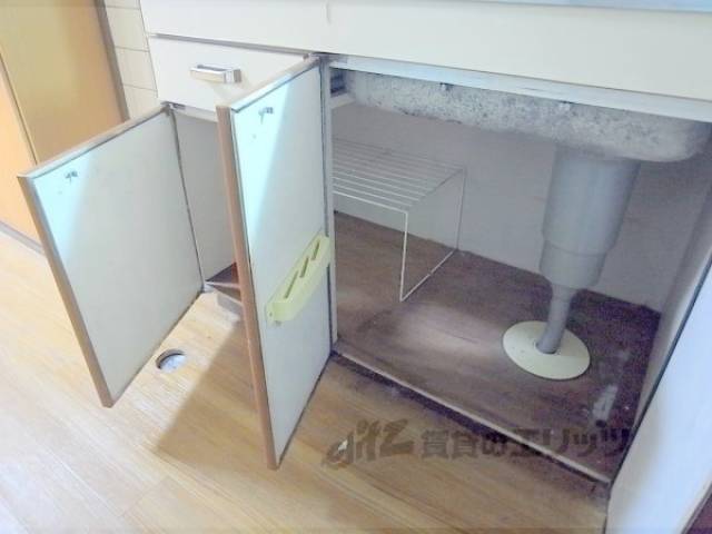 キッチン　下部収納