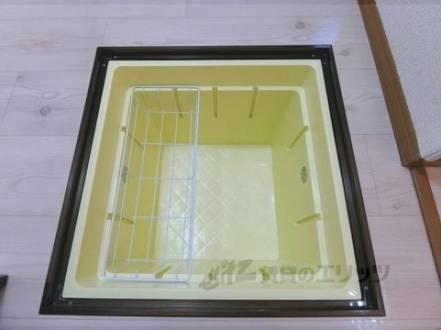 キッチン　床下収納