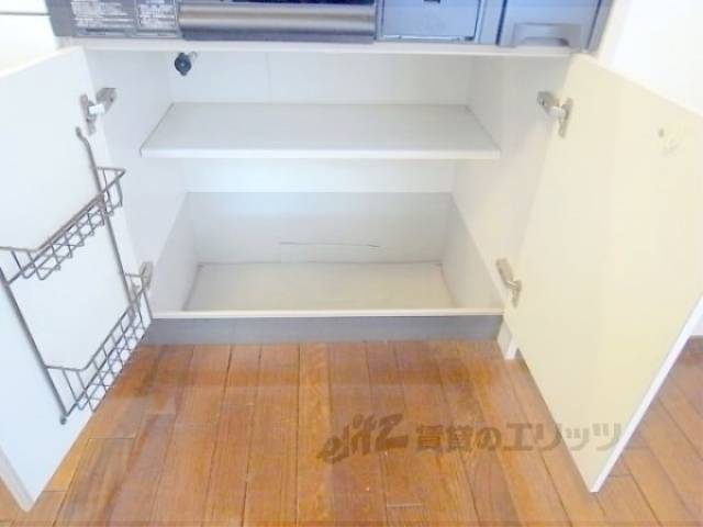 キッチン　下部収納
