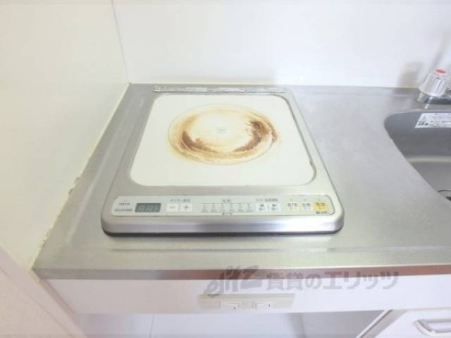 キッチン　コンロ